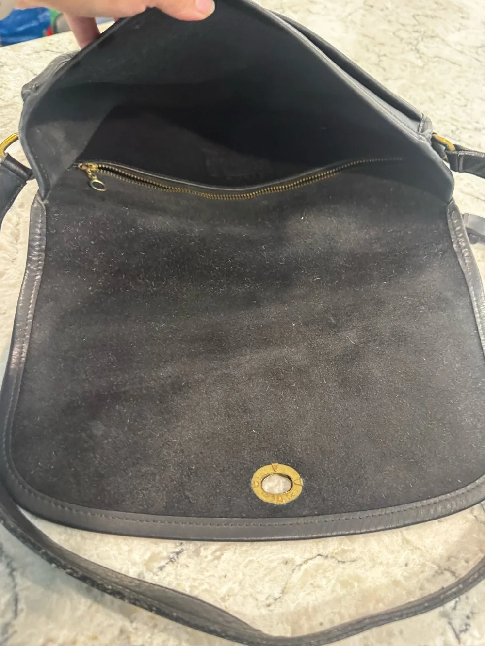 Vtg Coach 9790 Black City Shoulder Cross Body Bag Purse Leather-Brass Turn lock